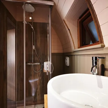Luxury Mary'S Croft With Swedish Hot Tub And Bbq Hut Shrewsbury Buitenkant foto