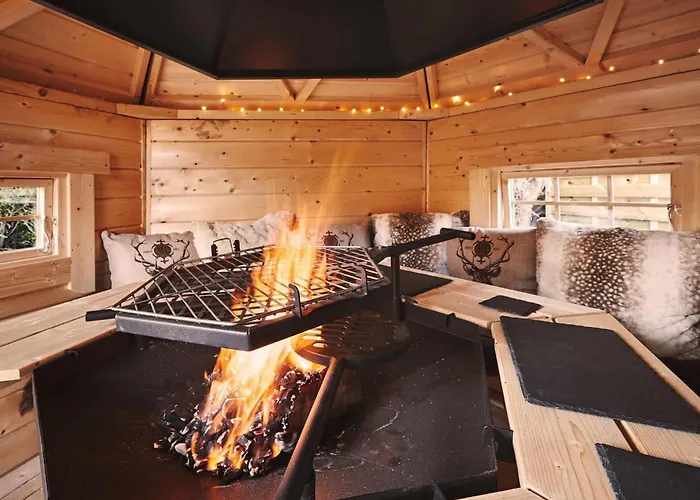 Luxury Mary\'S Croft With Swedish Hot Tub And Bbq Hut