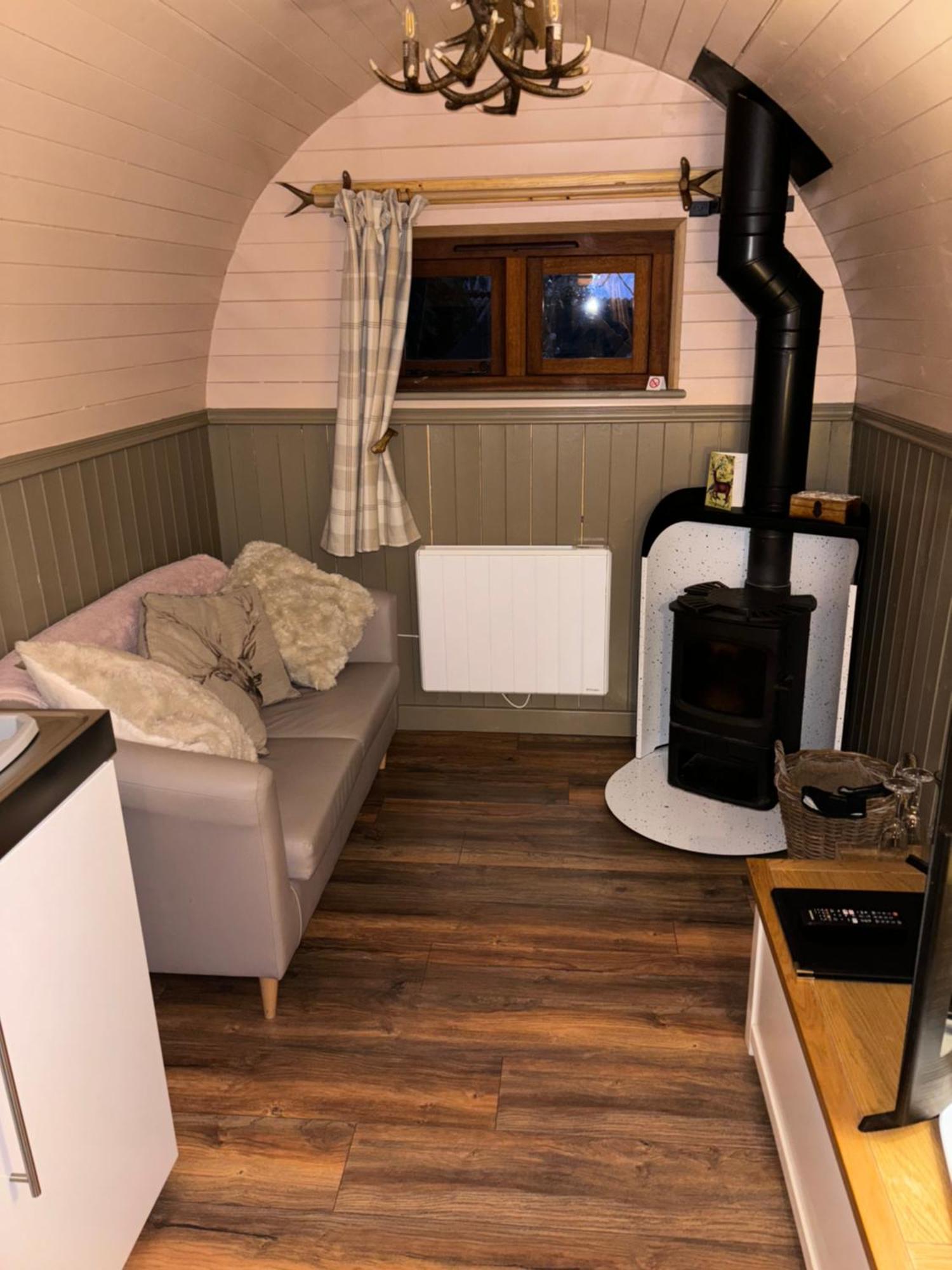 Luxury Mary's Croft With Swedish Hot Tub And Bbq Hut Holiday home *